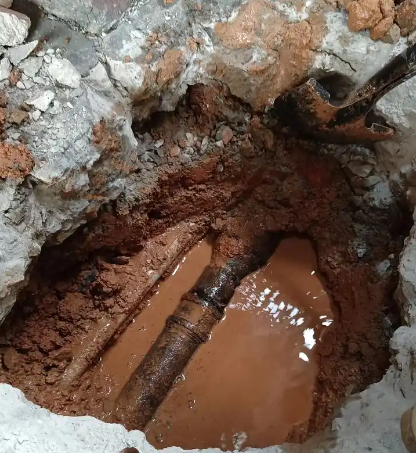 卫生间漏水检测现场